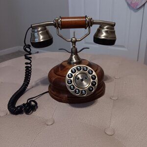 Hentak limited landline telephone * siecle collection *